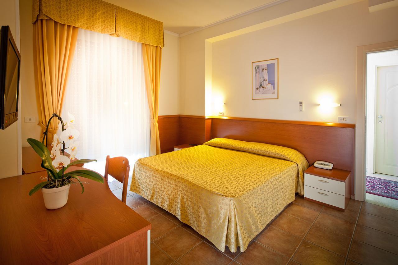 Hotel Beaurivage Fano Pokój zdjęcie