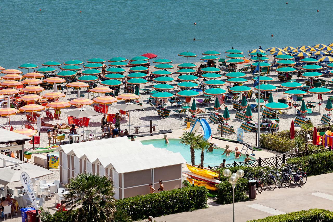 Hotel Beaurivage Fano Zewnętrze zdjęcie