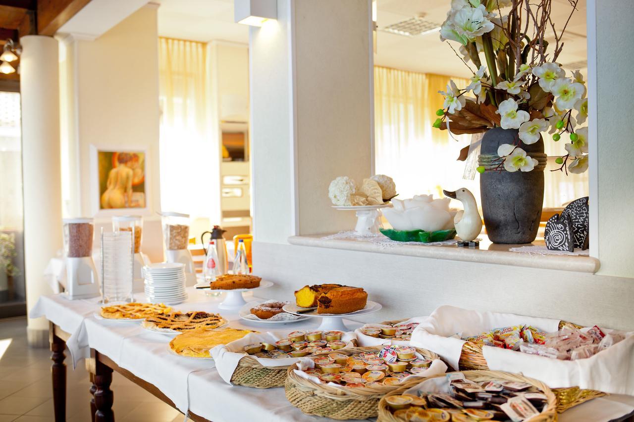 Hotel Beaurivage Fano Zewnętrze zdjęcie